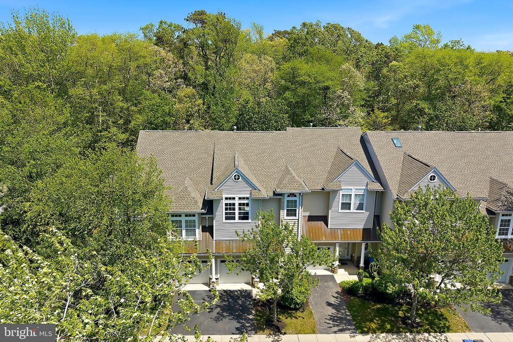 101 WINDWARD DRIVE
