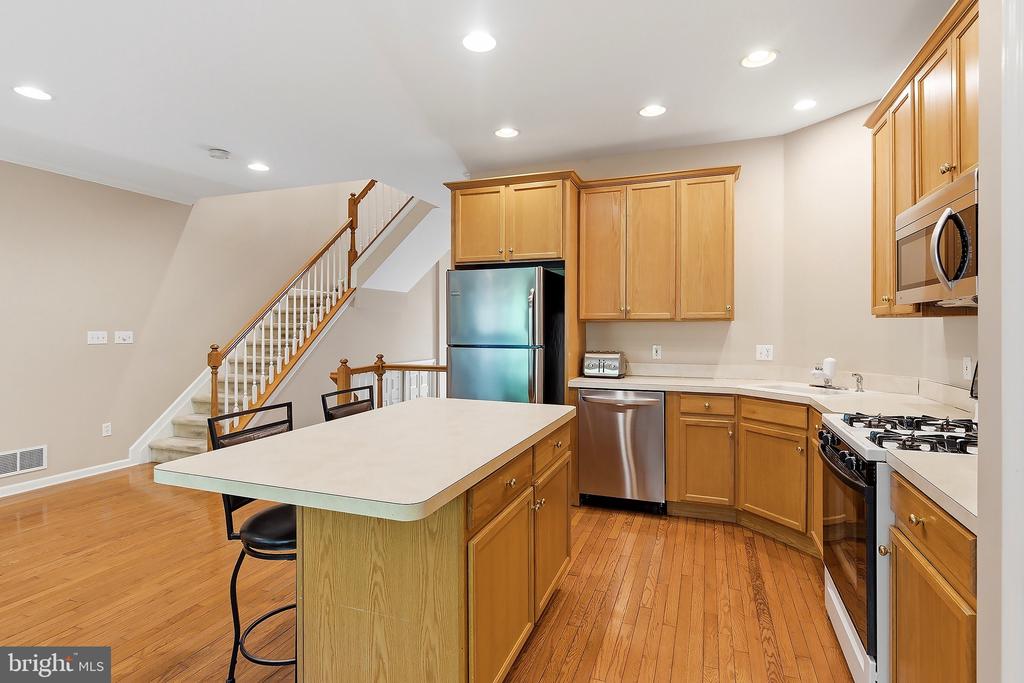 101 WINDWARD DRIVE