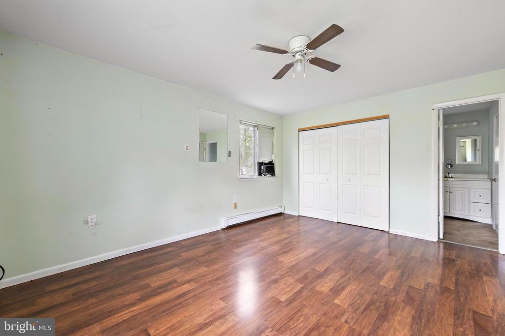 28 MEMORIAL DRIVE