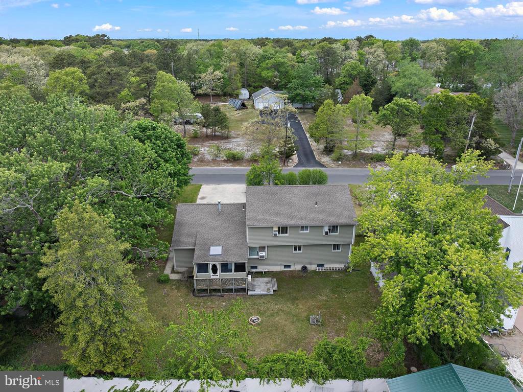 28 MEMORIAL DRIVE