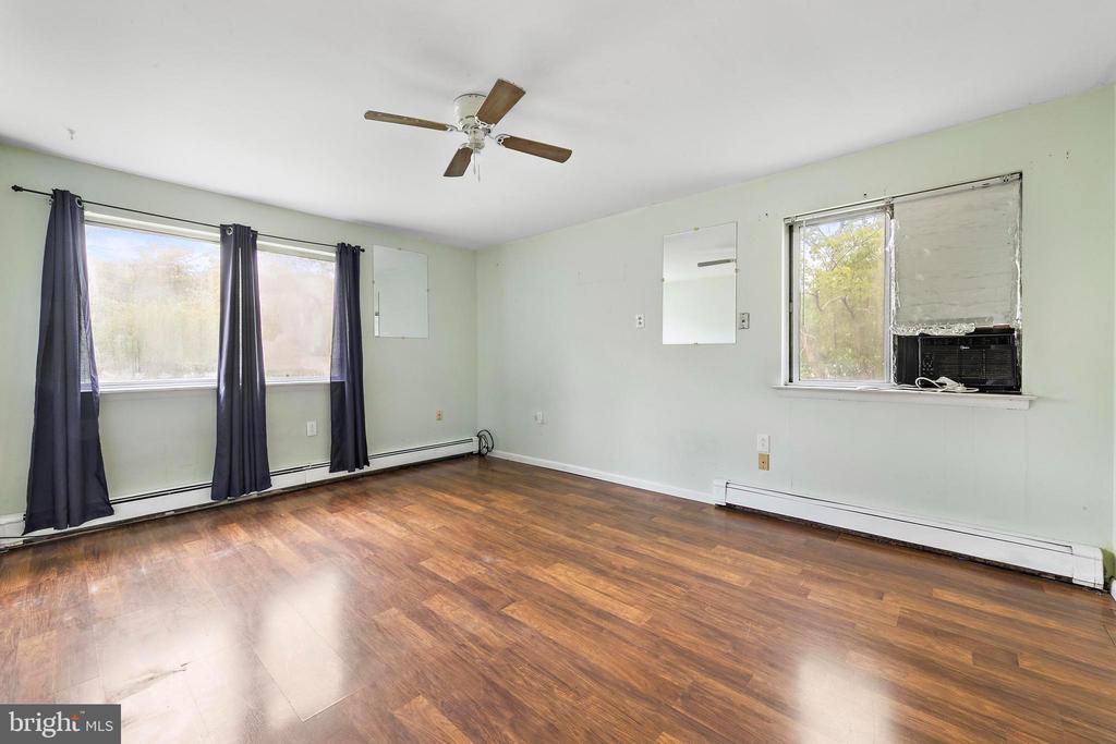 28 MEMORIAL DRIVE