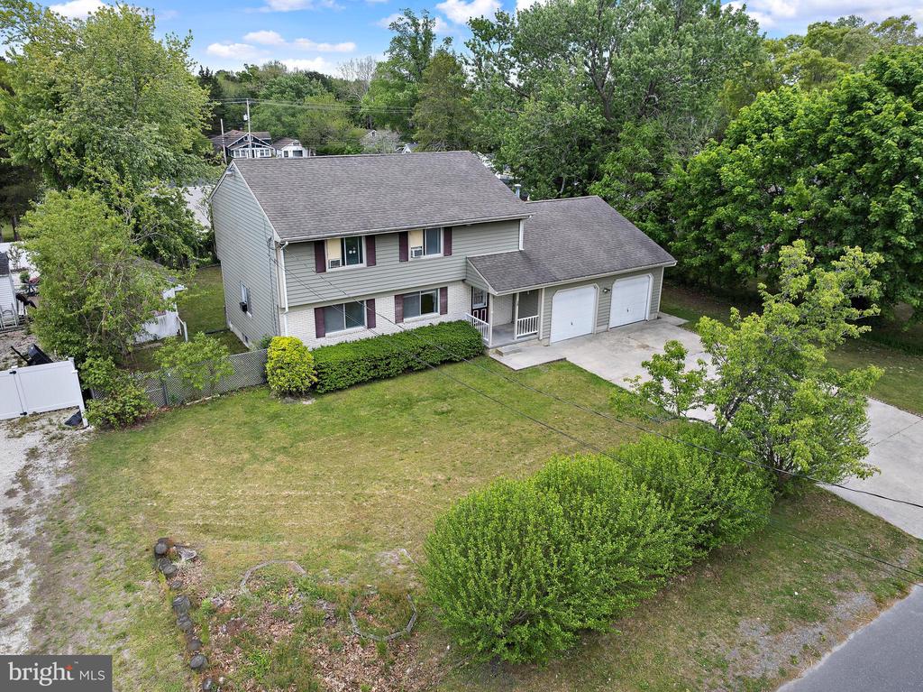 28 MEMORIAL DRIVE