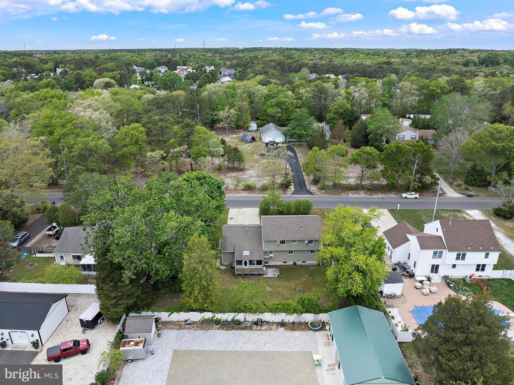 28 MEMORIAL DRIVE