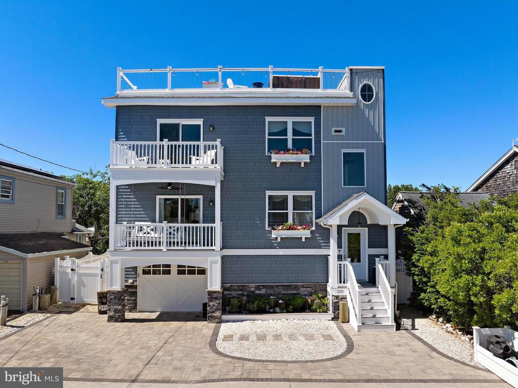 120 E 30TH STREET