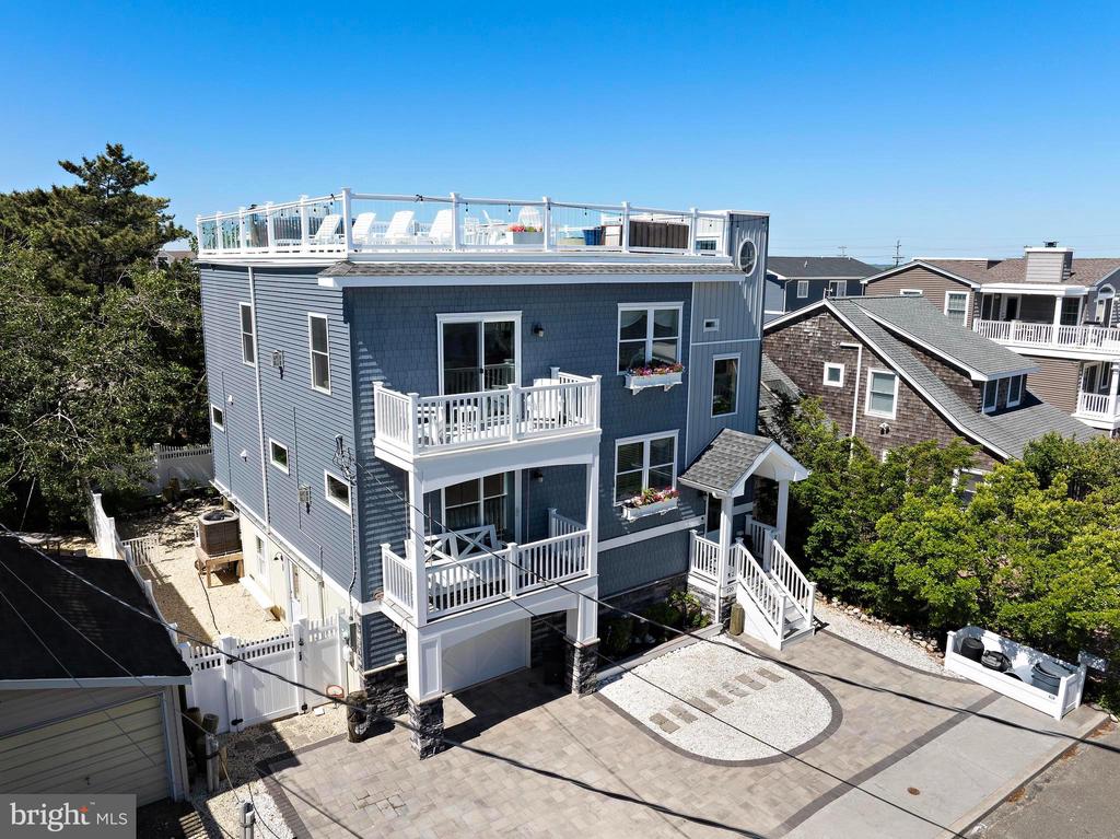 120 E 30TH STREET
