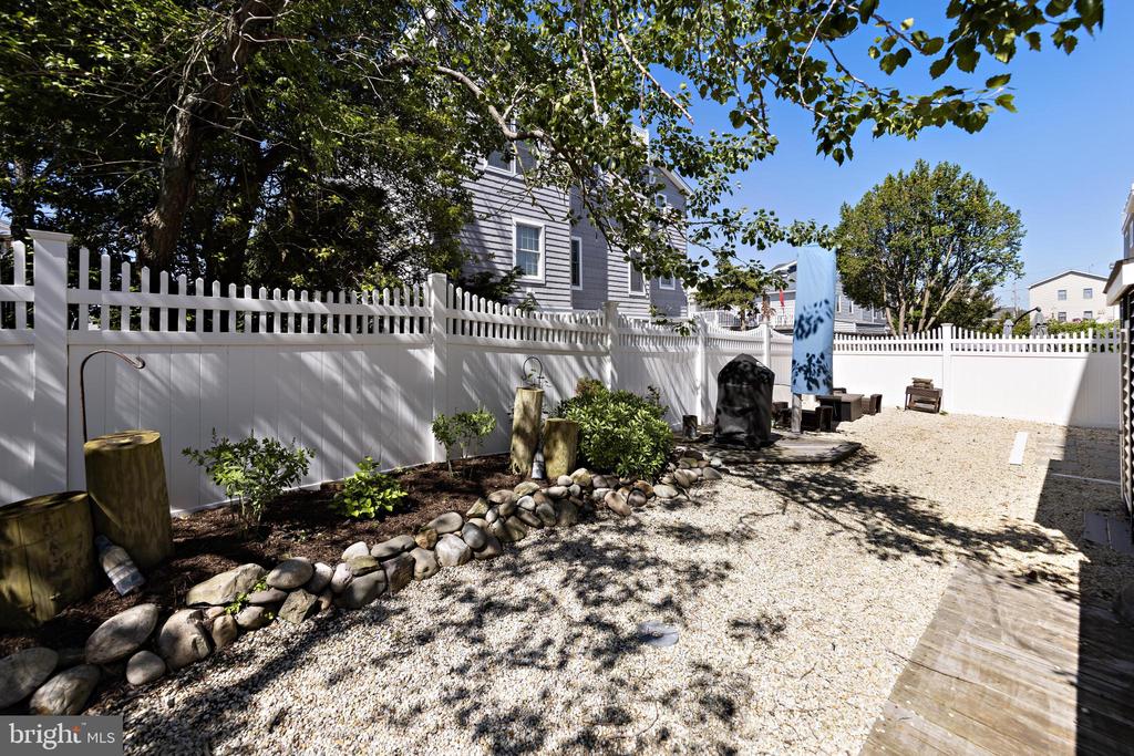 120 E 30TH STREET