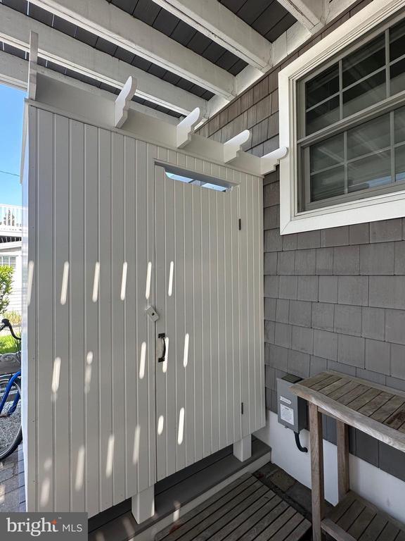 16 W 83RD STREET