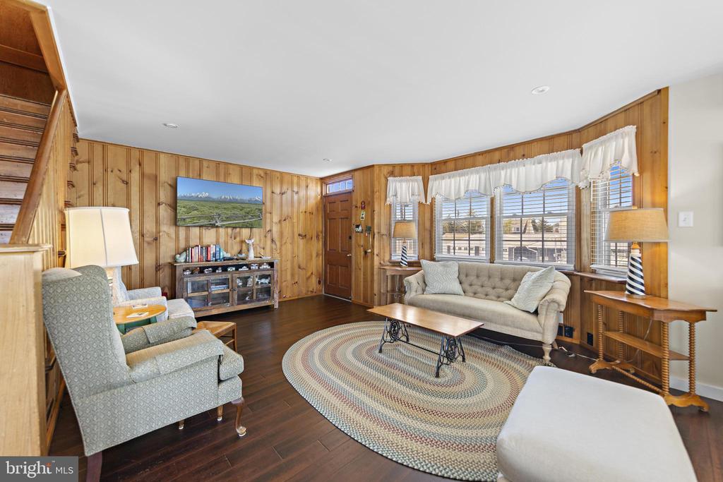 16 STARBOARD ROAD