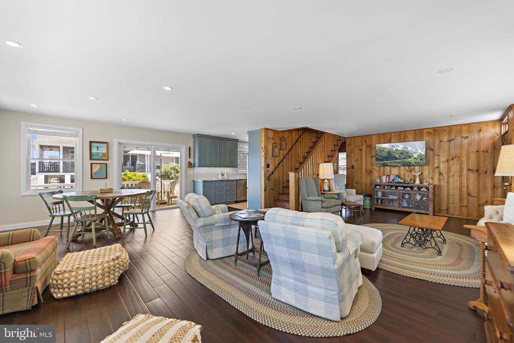 16 STARBOARD ROAD