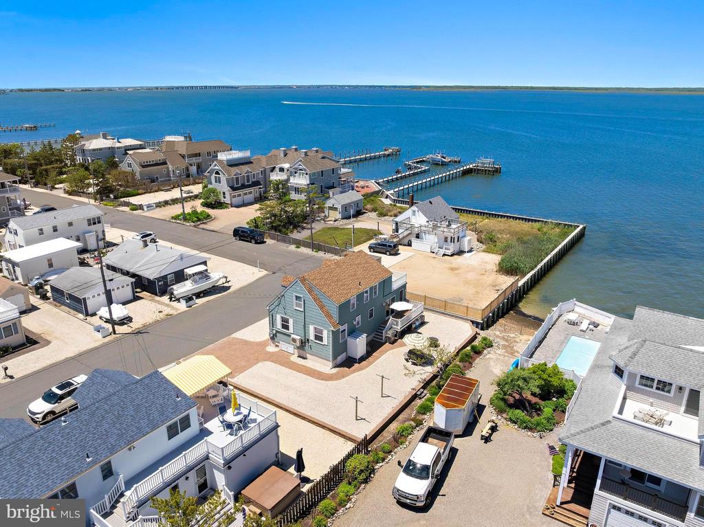 16 STARBOARD ROAD