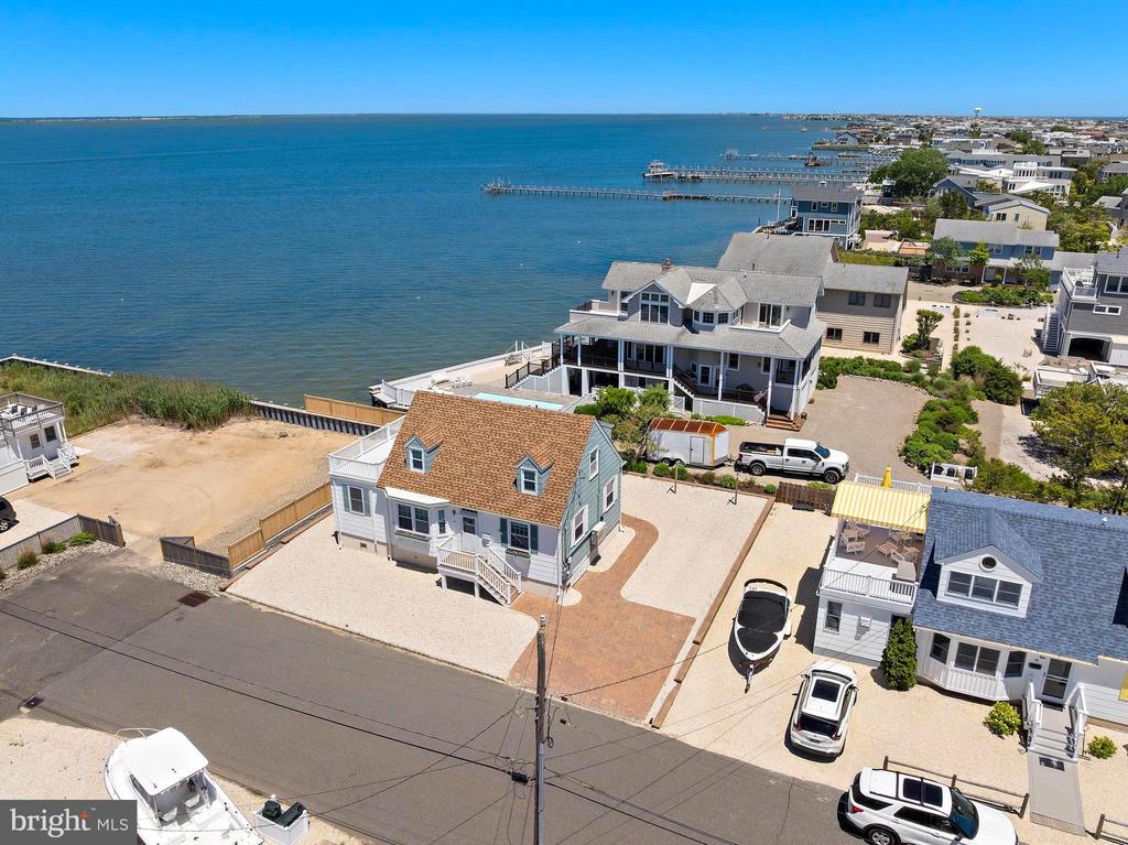16 STARBOARD ROAD