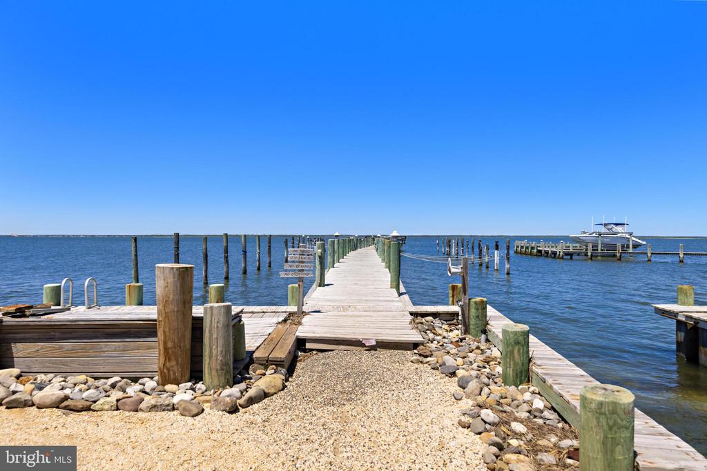 16 STARBOARD ROAD