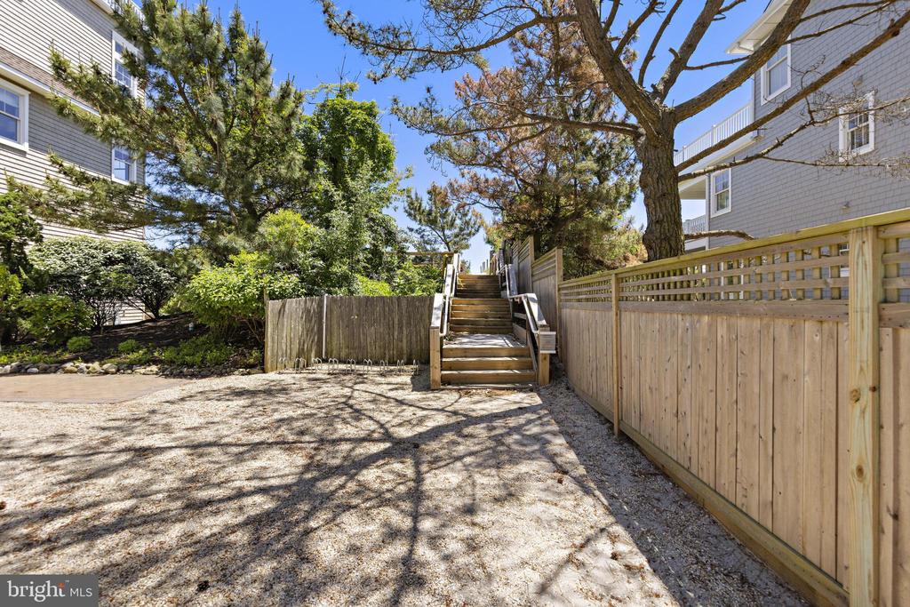 16 STARBOARD ROAD
