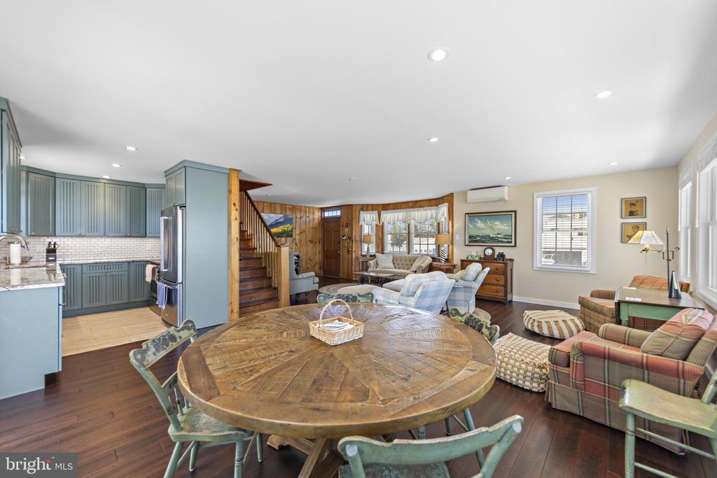 16 STARBOARD ROAD