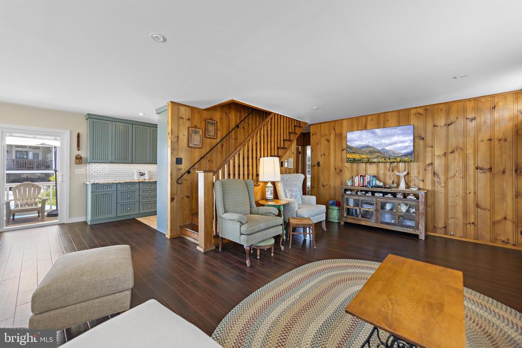 16 STARBOARD ROAD