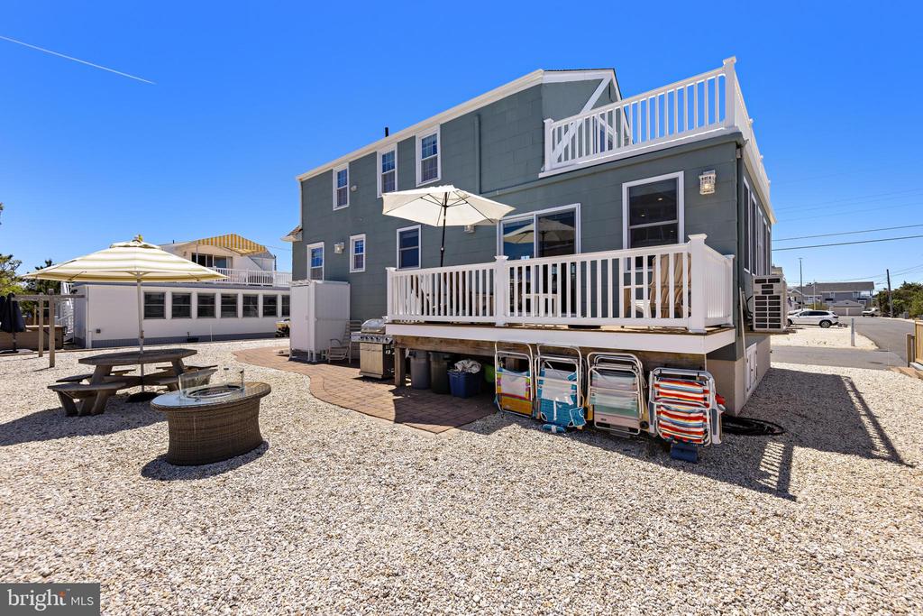 16 STARBOARD ROAD