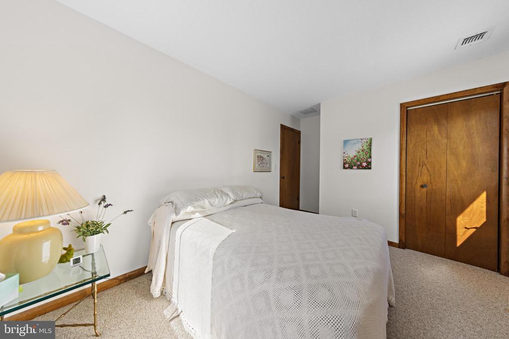 6 W CULVER AVENUE