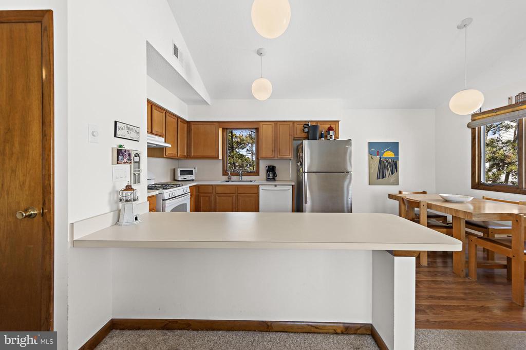 6 W CULVER AVENUE