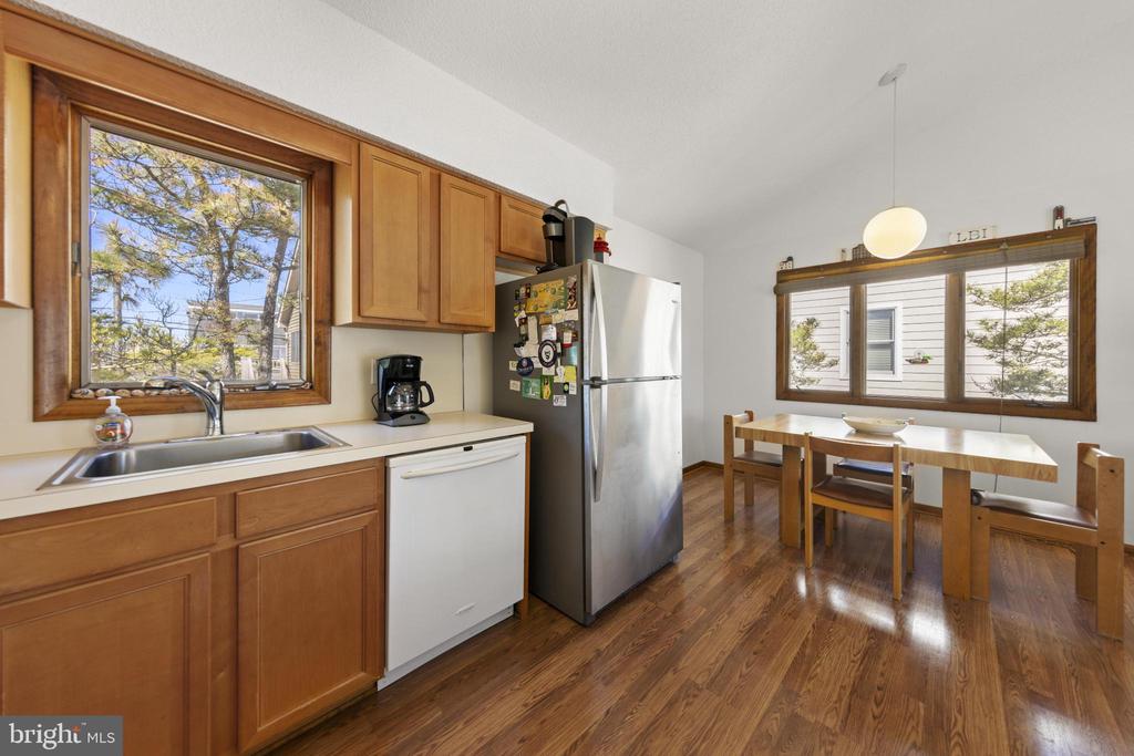 6 W CULVER AVENUE