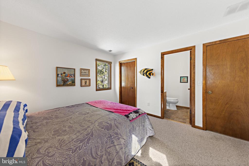 6 W CULVER AVENUE
