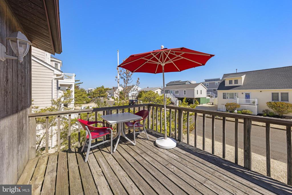6 W CULVER AVENUE
