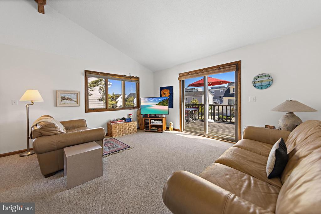 6 W CULVER AVENUE