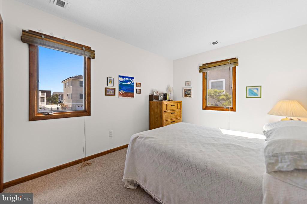 6 W CULVER AVENUE