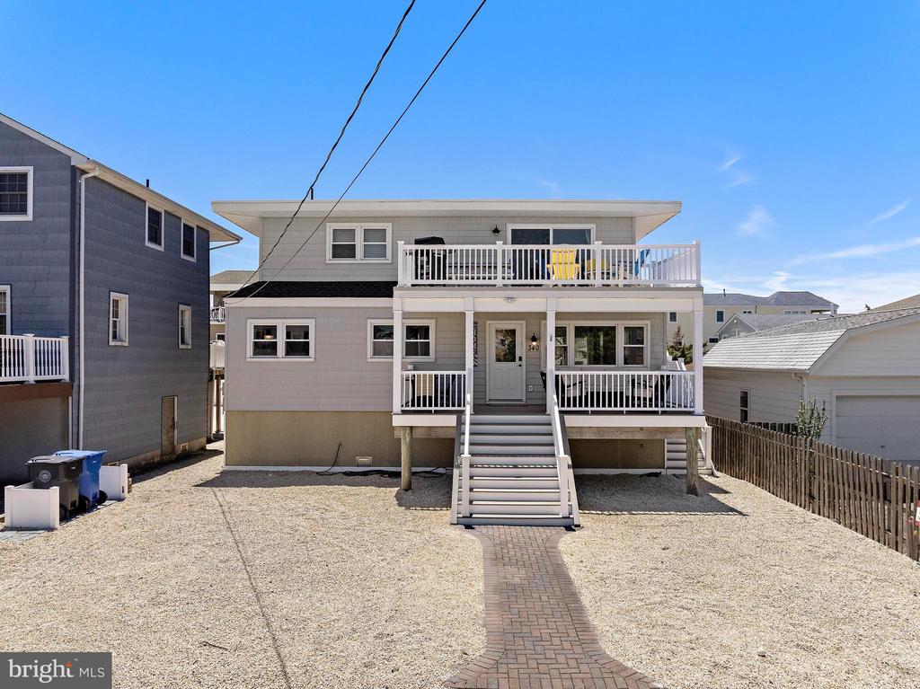 340 KENTFORD AVENUE