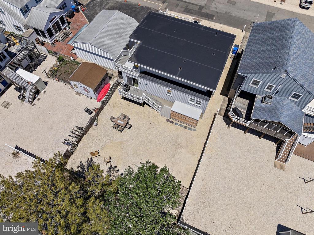 340 KENTFORD AVENUE