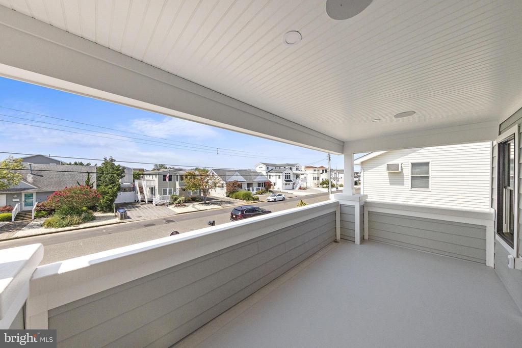 309 W 16TH STREET
