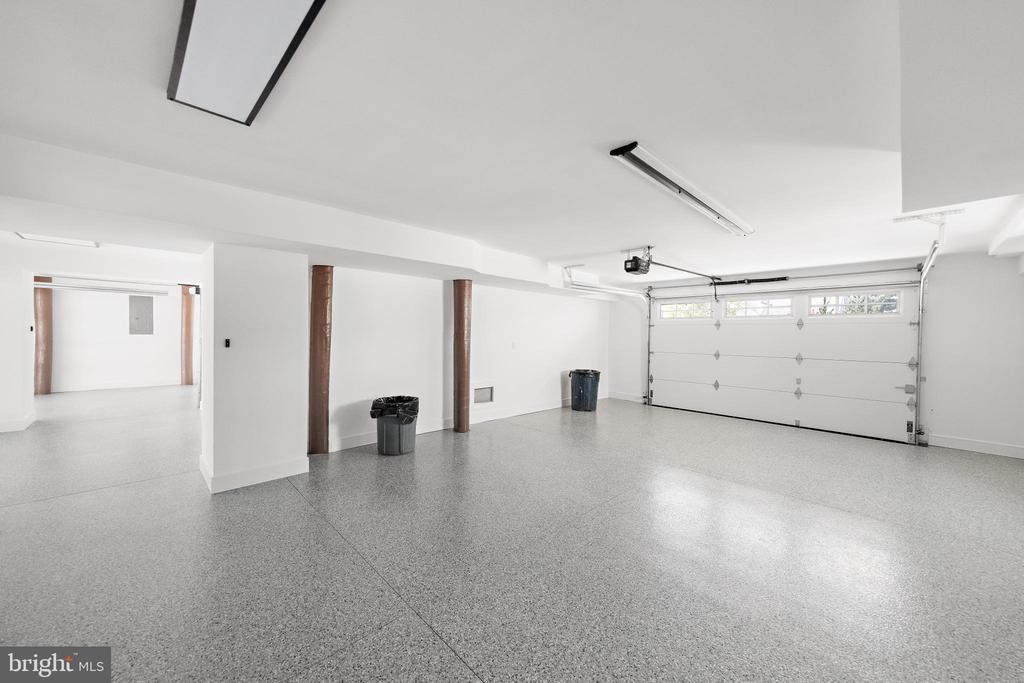 309 W 16TH STREET