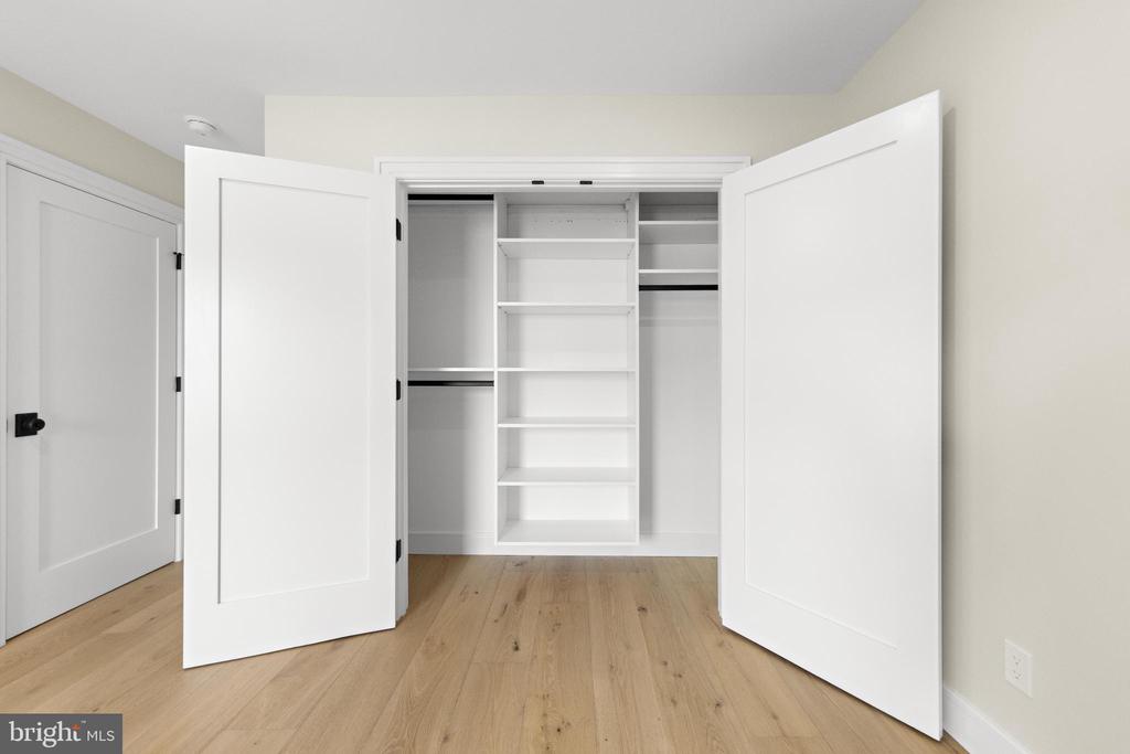 309 W 16TH STREET