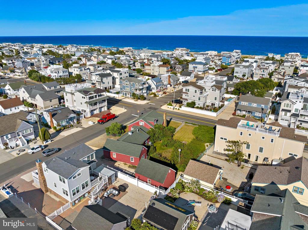 20 E SOUTH 33RD STREET