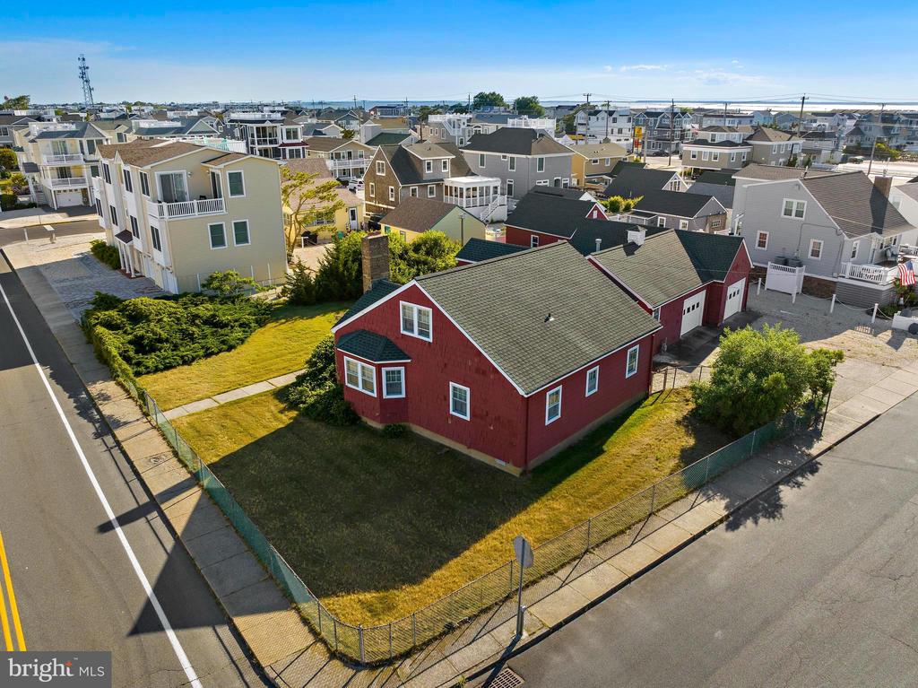 20 E SOUTH 33RD STREET