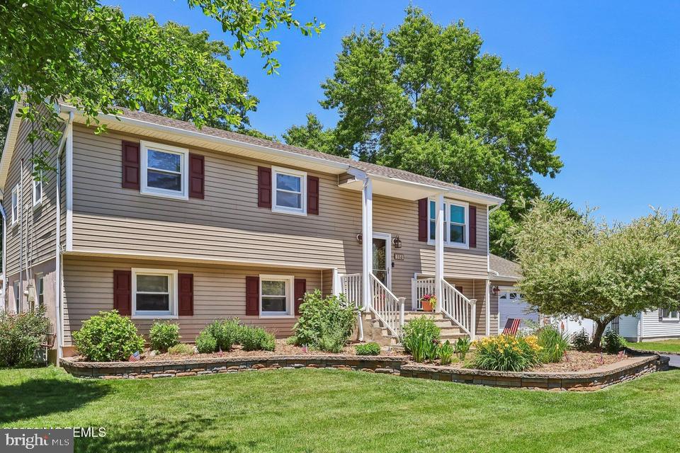 114 OUTBOARD AVENUE
