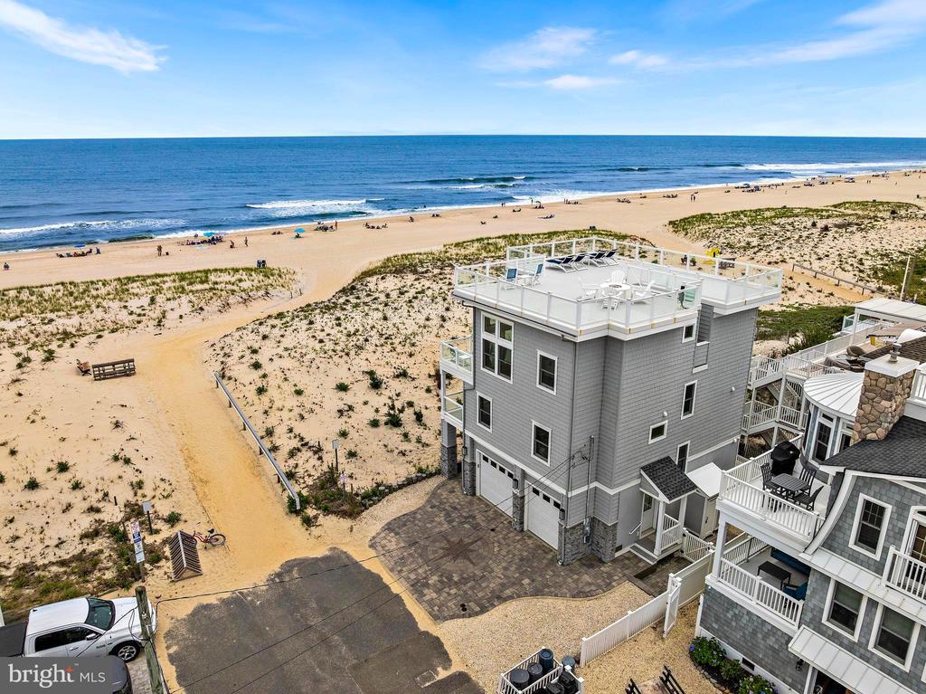 128 E SAND DUNE LANE