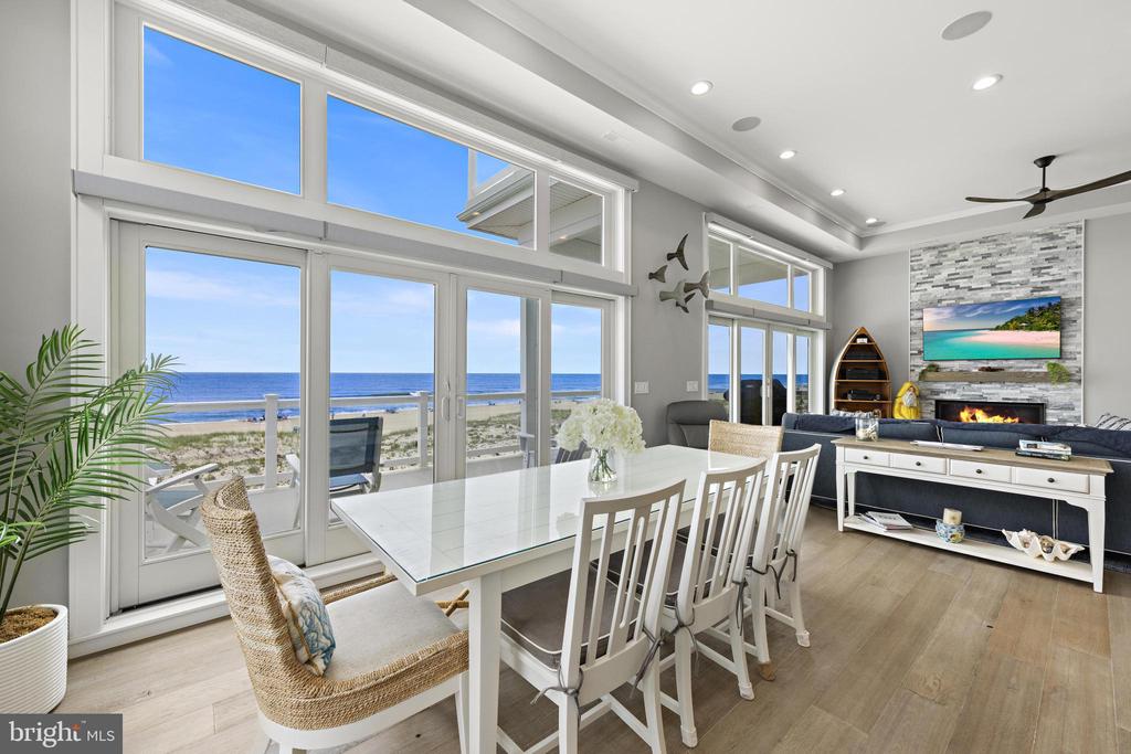 128 E SAND DUNE LANE