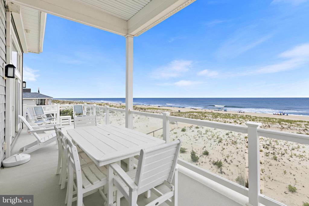 128 E SAND DUNE LANE