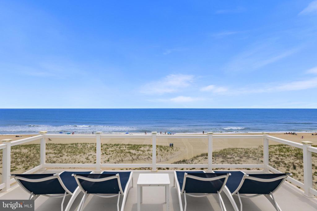 128 E SAND DUNE LANE