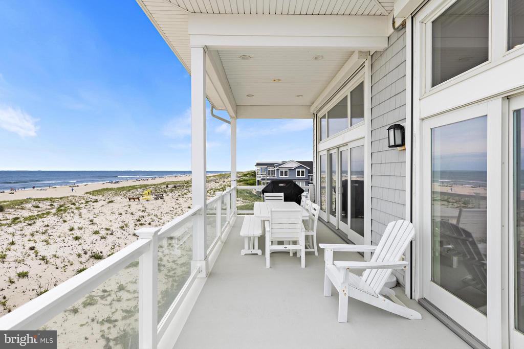 128 E SAND DUNE LANE