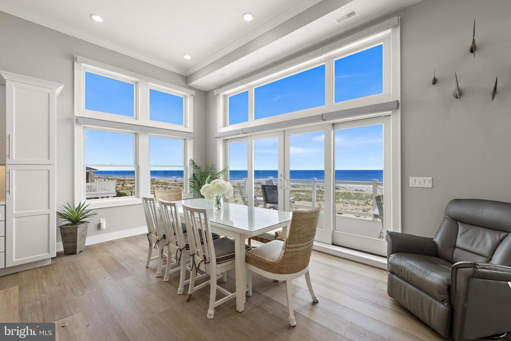 128 E SAND DUNE LANE