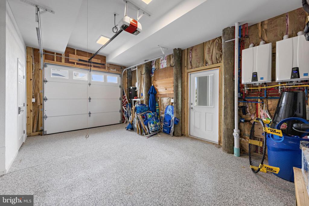 128 E SAND DUNE LANE