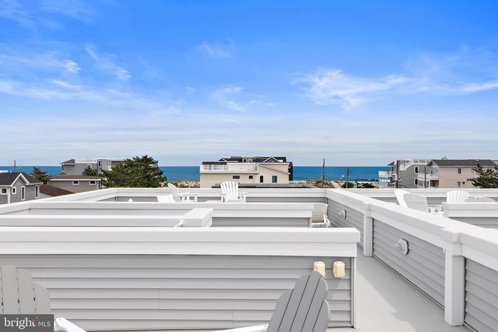 2020 LONG BEACH BLVD Unit: 2-C (SW)