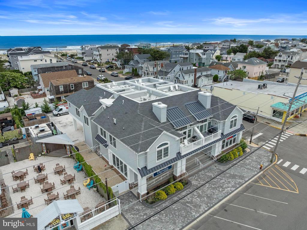 2020 LONG BEACH BLVD Unit: 2-C (SW)