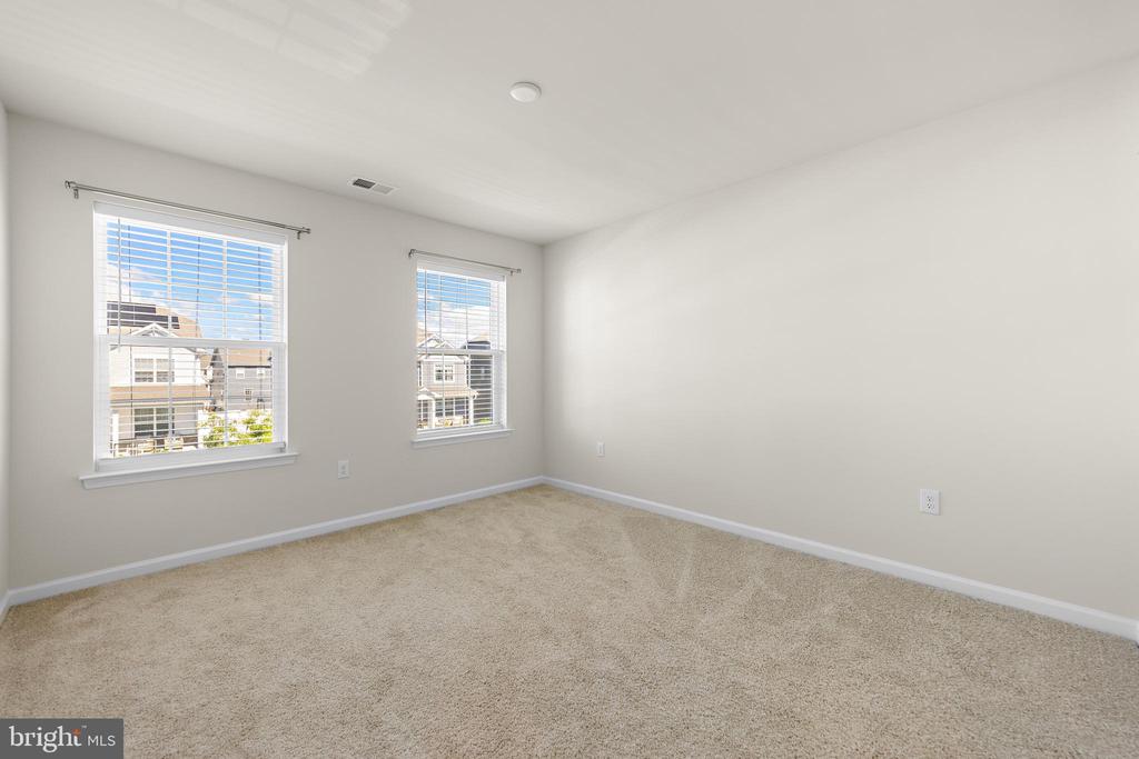 22 CORLISS WAY
