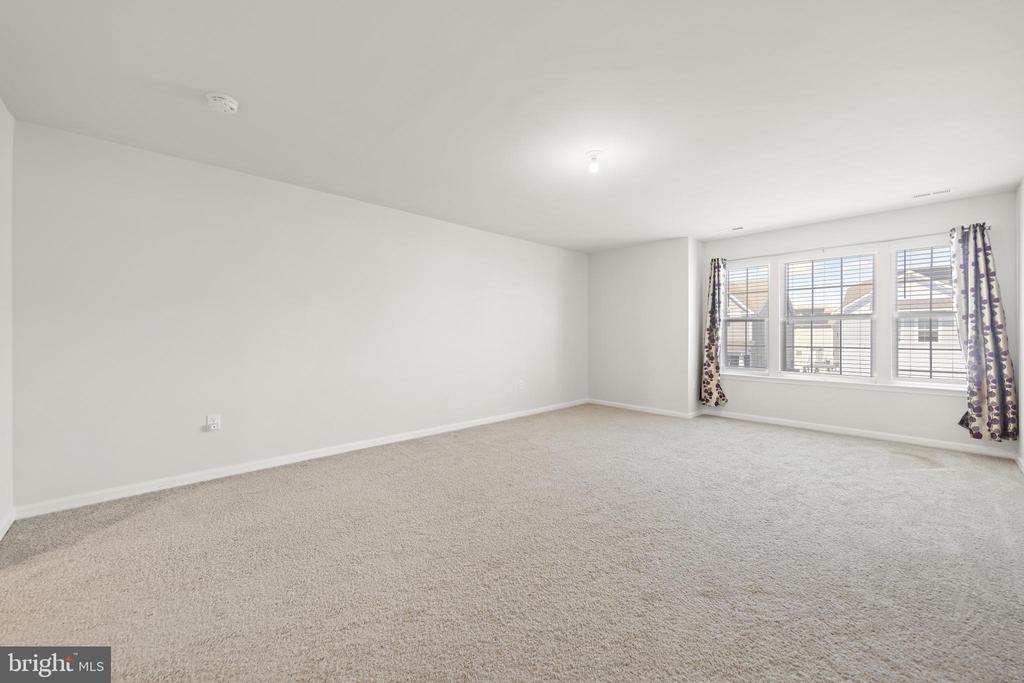 22 CORLISS WAY