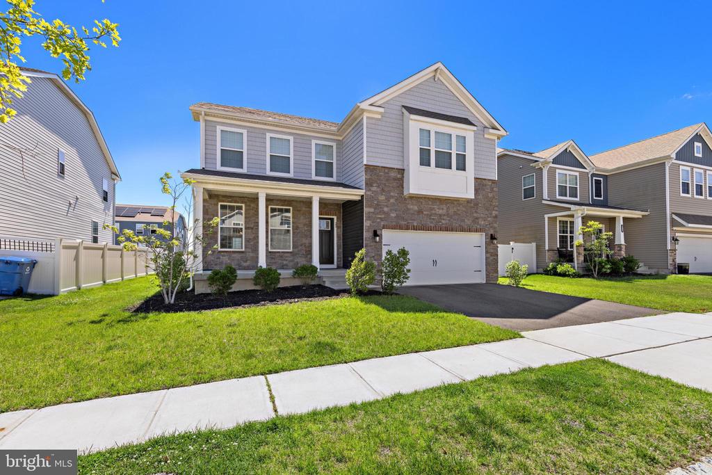 22 CORLISS WAY