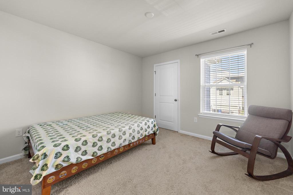 22 CORLISS WAY