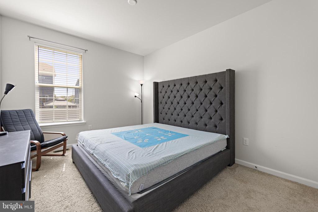 22 CORLISS WAY