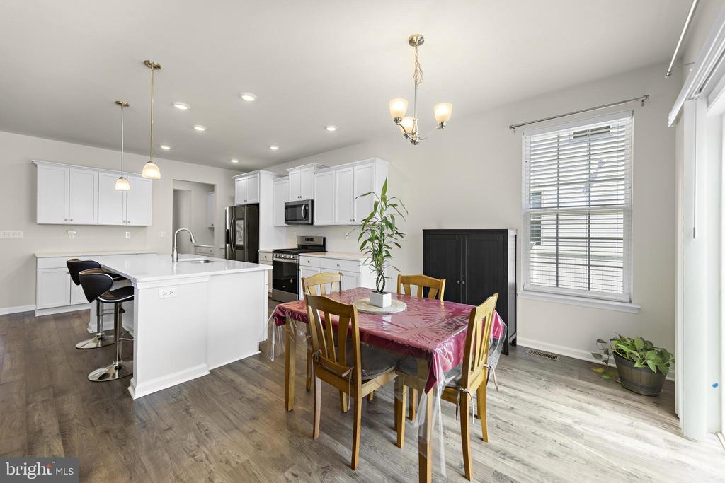 22 CORLISS WAY
